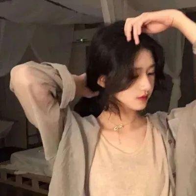 神勇女侠海报